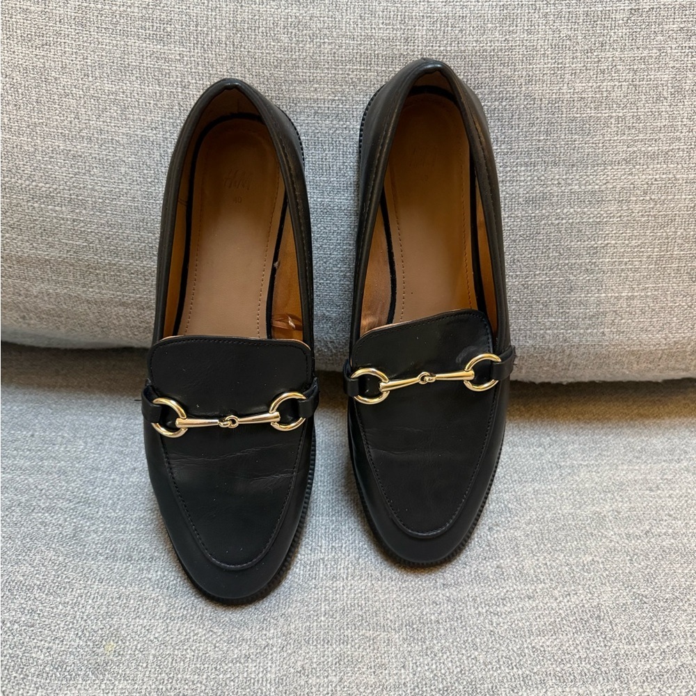 H&M | Black faux leather loafers size 40 - Picture 2 of 4